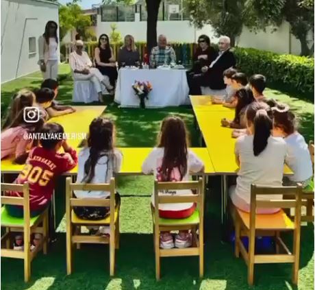 Çınarlarımız Çiçeklerimizle Buluştu